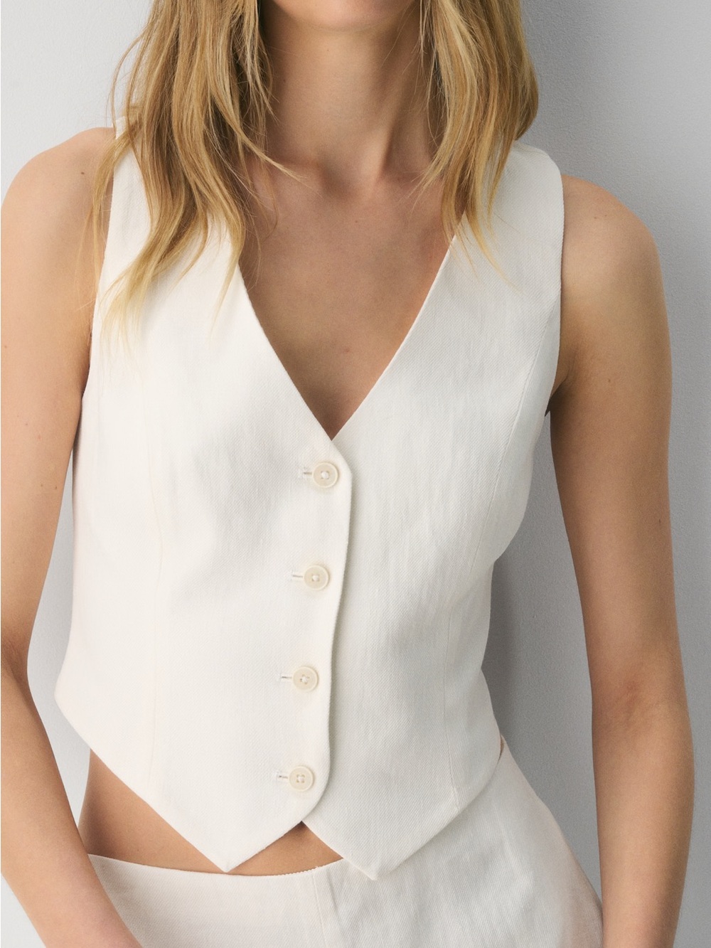 Aritzia Wilfred Light Birch Tailored Vest